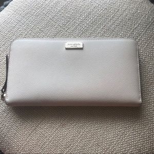Kate Spade Light Beige Wallet